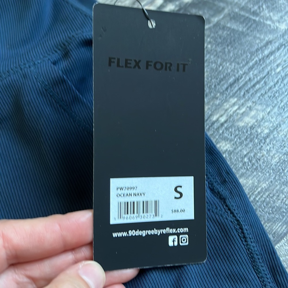 Yoga Pants - Picture 3 of 7